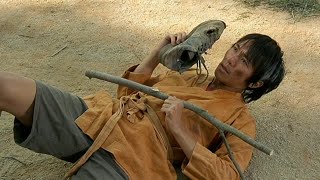 Shaolin Soccer - Stephen Chow / Football War scene Sub Indo
