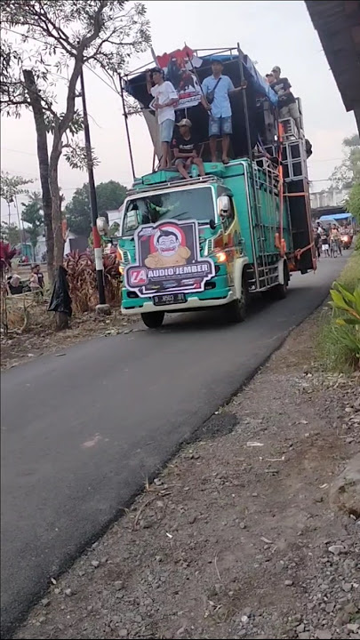 LA AUDIO JEMBER ikut trend #dj #soundkarnaval #soundsystem