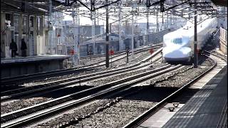 東海道新幹線豊橋駅にて行き交うN700系 --- Watching Shinkansen of N700 series at Toyohashi Sta.