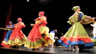 Video thumbnail of "Colombie, Ballet Carmen Lopez 5 (HD) (Canon SX1 IS)"