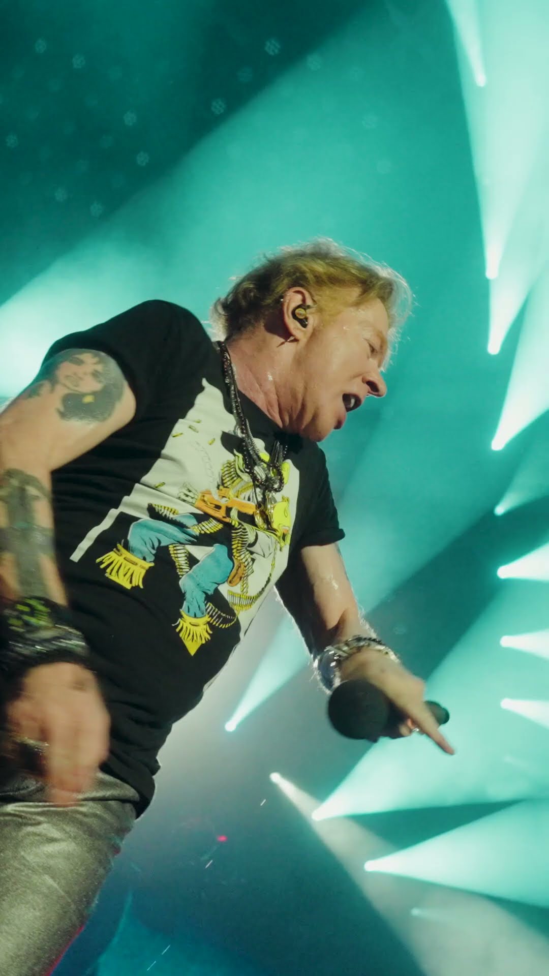 World Tour: Biloxi, Kansas City \u0026 San Antonio! #gunsroses