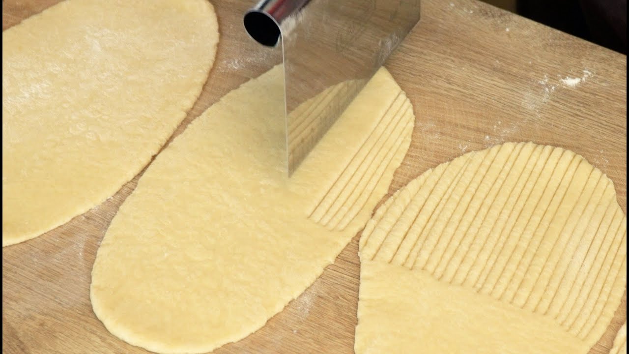 WENN DU DEINEN TEIG SO EINSTICHST wird daraus ein WOLLE ROLLE BROT😂