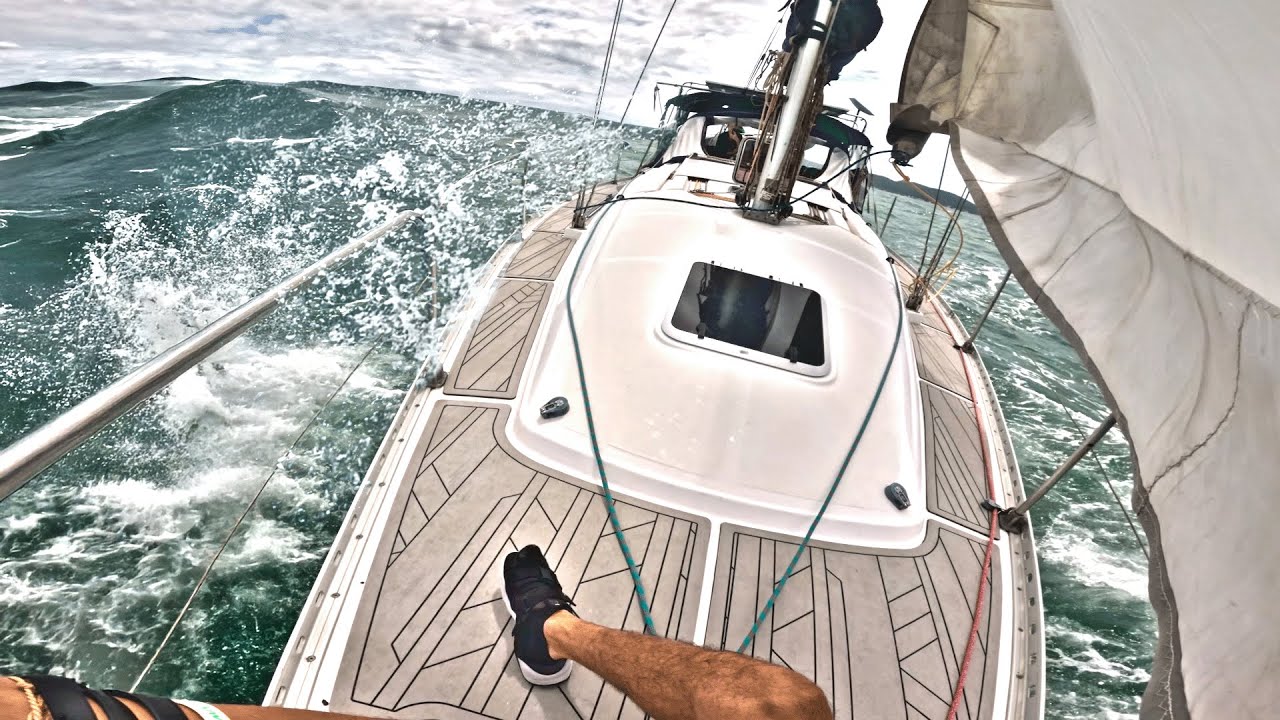 PASSEI APURO EM ALTO MAR COM MEU VELEIRO