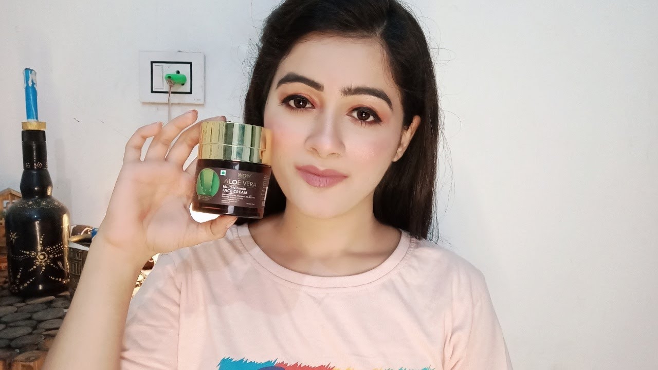 Wow aloe vera multi vitamin face cream.wow skin science.Apexa