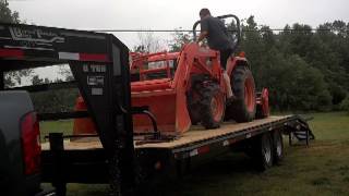 Unloading The Kubota L2800
