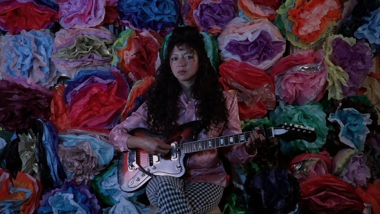 Watch La Luz - Oh, Blue (Official Lyric Video) on YouTube Watch La Luz - Oh, Blue (Official Lyric Video) on YouTube