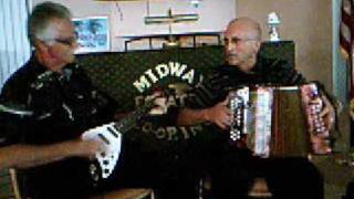 Le reel de Sherbrooke (Clement a l'accordeon et Reginald a la guitare).wmv chords