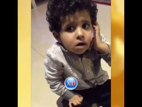 مره يضحك