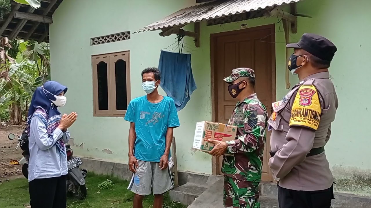 PENDISTRIBUSIAN BANTUAN SEMBAKO BAGI WARGA TERDAMPAK COVID-19 MELALUI BKK DANAIS