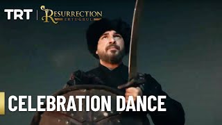 Ertugrul's celebratory dance - Resurrection Ertugrul Season 1 (English Subtitles) Resimi