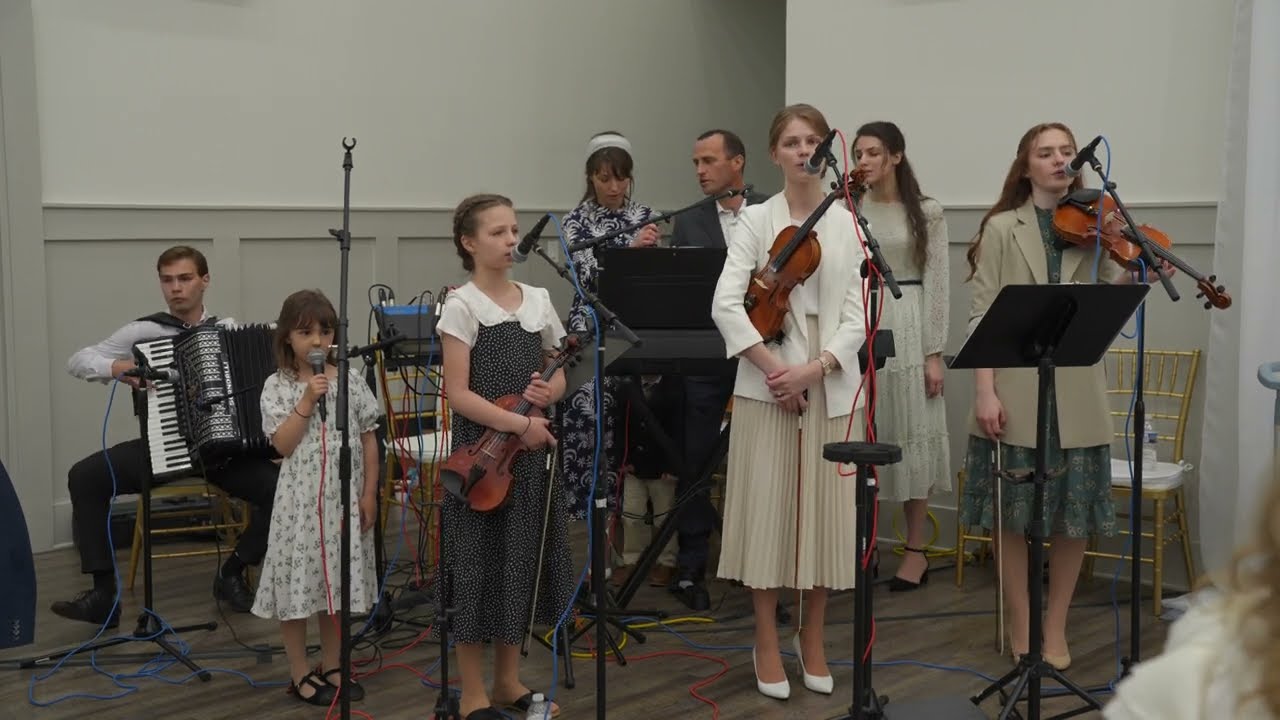 D0285 Toata adunarea sa cante cantarea