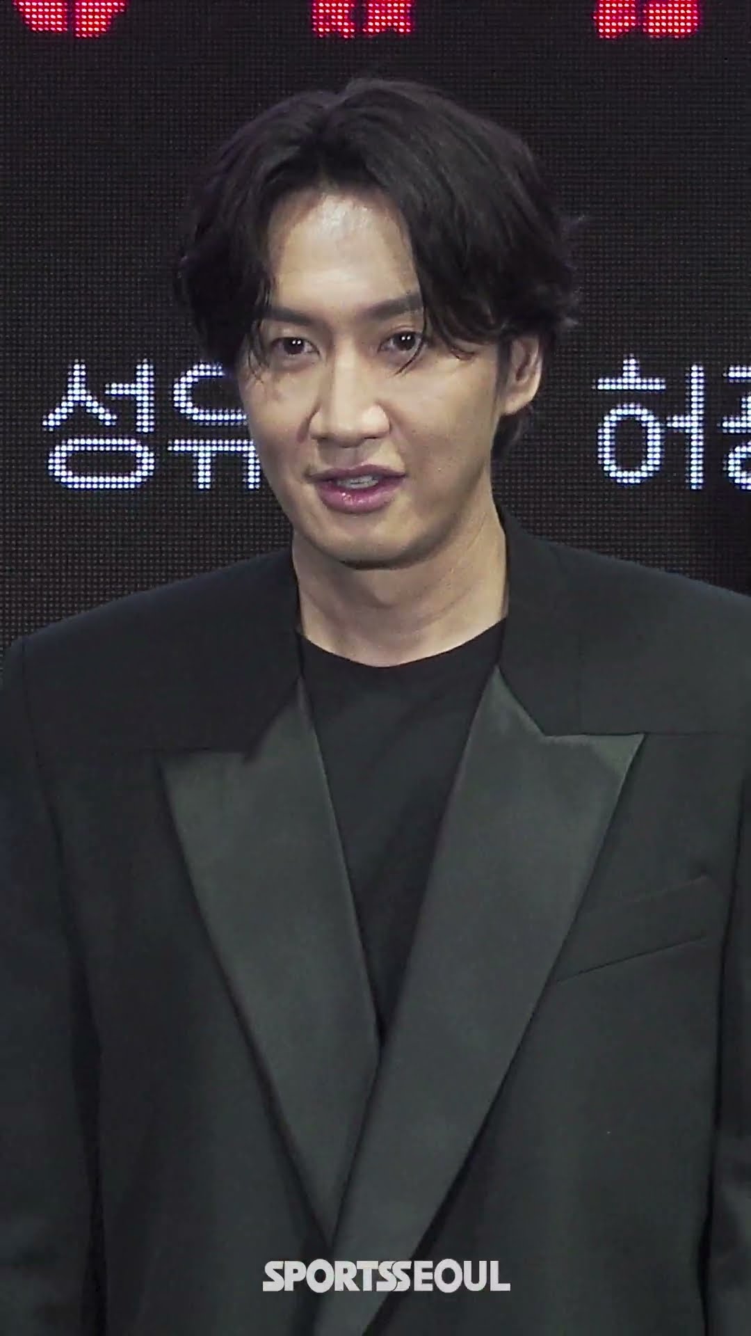 이광수, 아시아 프린스의 독보적 매력