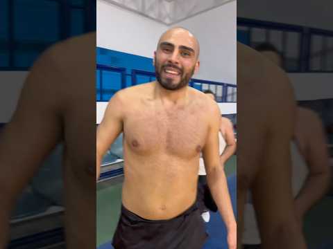 المباراة تتوقف بسبب الإشكال  