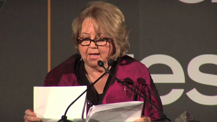 Linda Bloodworth-Thoma...  accepts Lifetime Achiev...