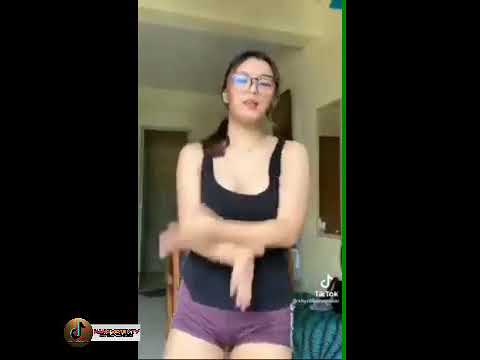 Tante montok goyang hot tiktok