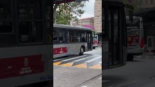 Ônibus no terminal Bandeira