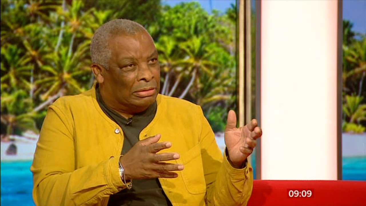 Death in Paradise Christmas Special interview Don Warrington [ subtitled ]