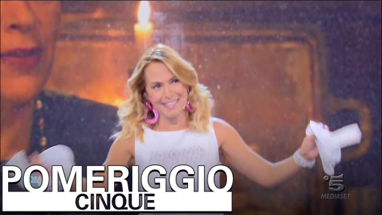 Pomeriggio 5 - Barbara ricomincia, ma con le ginocchiere!