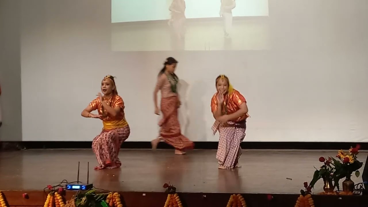 Himalai dhakyo kancha song  dance video