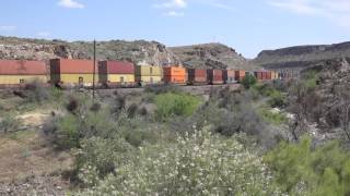 WBD BNSF stacktrain begins descent into Kingman Canyon May 2016