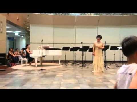Sop. 임경희-산촌-조두남작곡/ 나의 안에 거하라-류수영작곡-서울아산병원 문화광장연주 2014.7.24