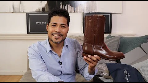 The Mouthwatering Lucchese Original Bannock in Antique Brown BUFFALO!