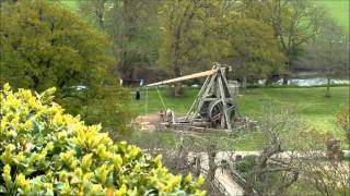 🇬🇧 Warwick Castle Trebuchet demonstration