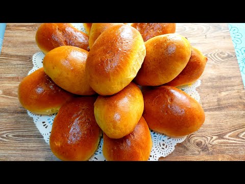 Пирожки с яблоками.