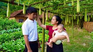 CEO Hung amazed by single mother Trieu Thom's innovative farm.