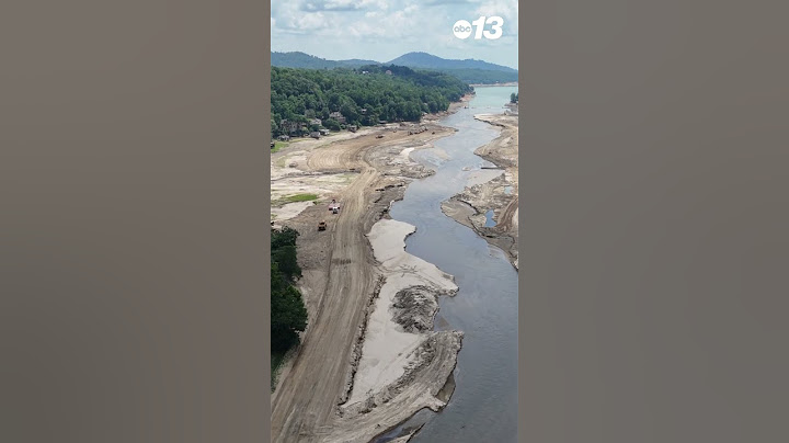 Lake Lure, North Carolina: Lake drained to remove Hurricane Helene debris
