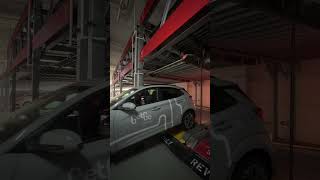 carlift 1 suaku genz 0 💀 #GetGoSG #carparksingapore #carlift #dorsett