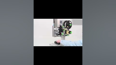 Round bottle automatic labeling machine production line