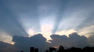 Iridescent Cloud : 21 May 2011