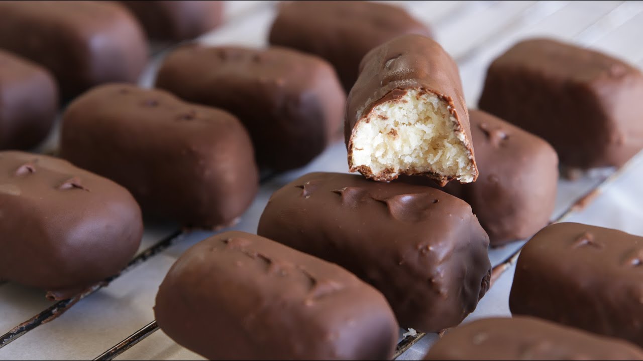 Homemade Bounty Bars Recipe | 4 Ingredients Only