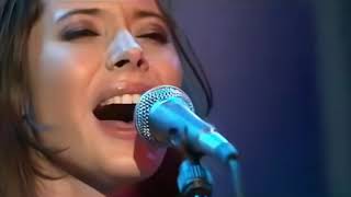 Nerina Pallot - Confide In Me (Live At SWR3 New Pop Festival) - Upscaled