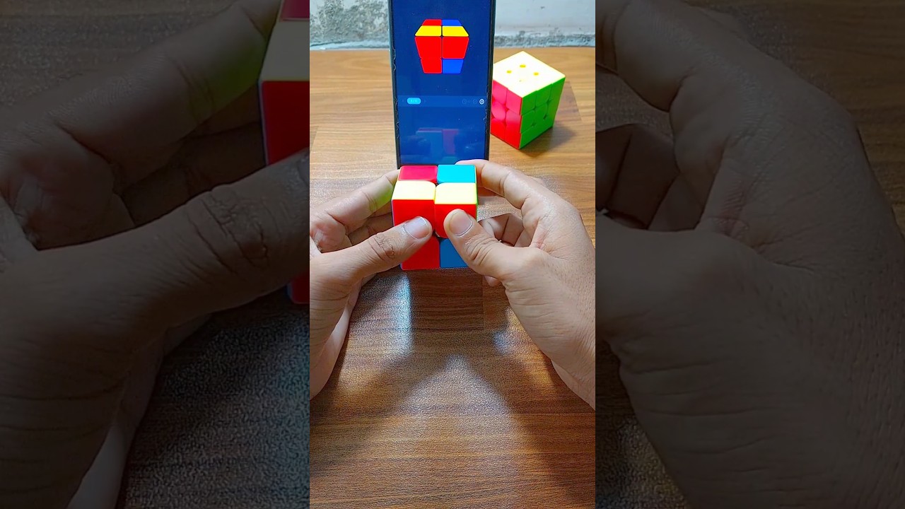 To solve 2×2 Rubik's cube by app😲
