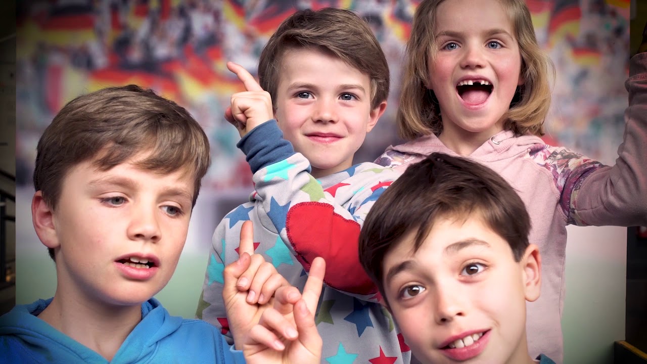 Familienquiz im Deutschen Fußballmuseum mit Ben Redelings