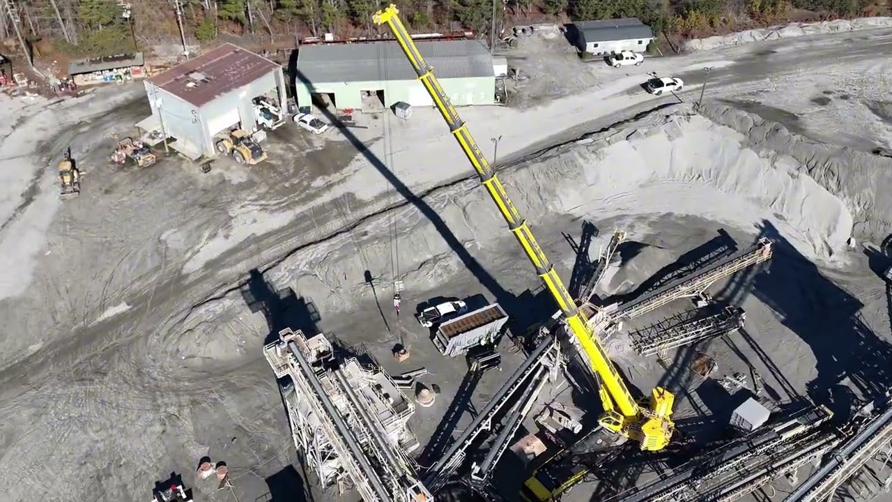 Liebherr LTM1450-8.1 550T in a rock quarry in Augusta, GA.