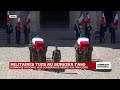 Hommage national aux deux commandos : l'arrivée des cercueils dans la cour des Invalides