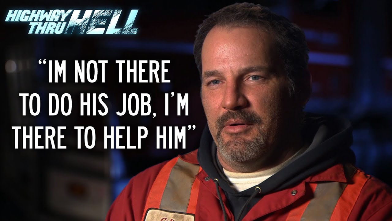 Driver Pulls The Recovery Off Course | Highway Thru Hell - YouTube