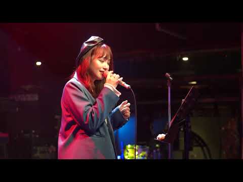 2021.03.14 岩石裡的花 余姿昀@China Pa