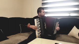 Video thumbnail of "Rade Šarić - NA KAPIJI ŽENA - HARMONIKA- Dallape Supermaestro"