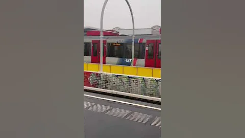 Nieuwe 2 wagon C De Akkers aankomst Capelsebrug #ret #railway #trainspotting #railfans #nederland