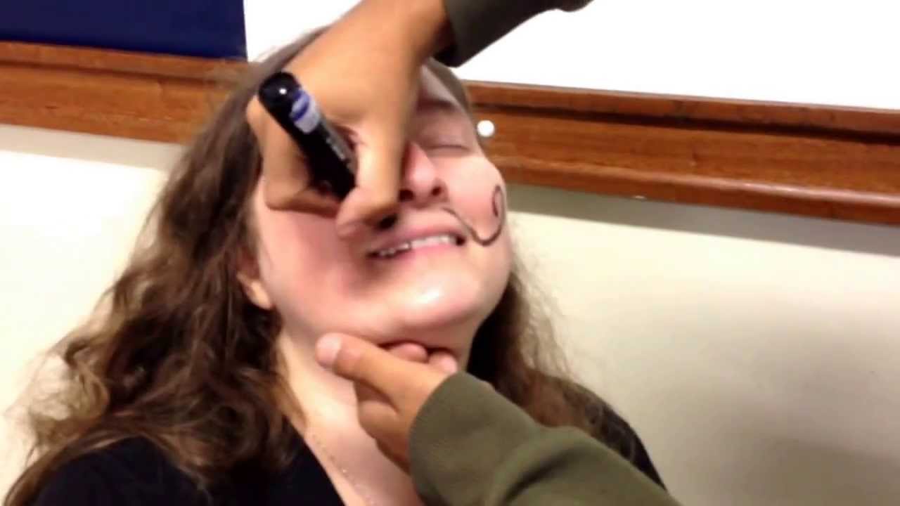 Prof. Maria Inês feat. Moustache