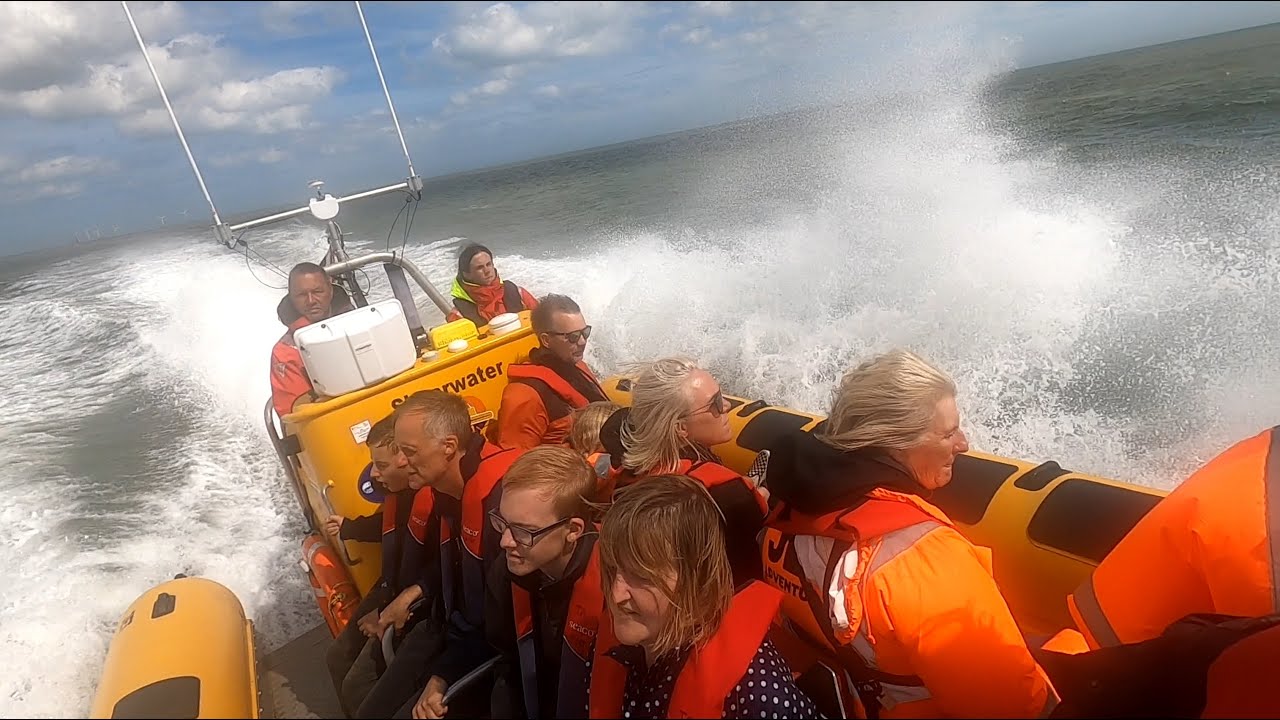 Jet Adventures - Scroby Sands Seal Watching and Wet Knuckle Boat Trip Experience