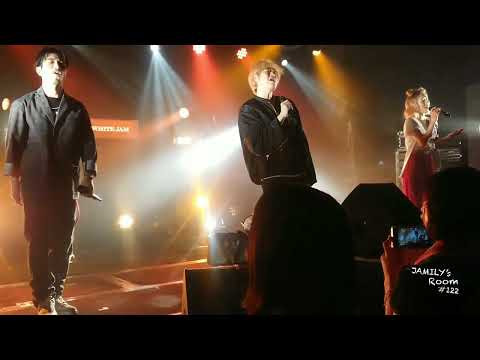 22.6.4 WHITE JAM 51ヵ所ツアー”Mirror" in 大阪　「シューズ」