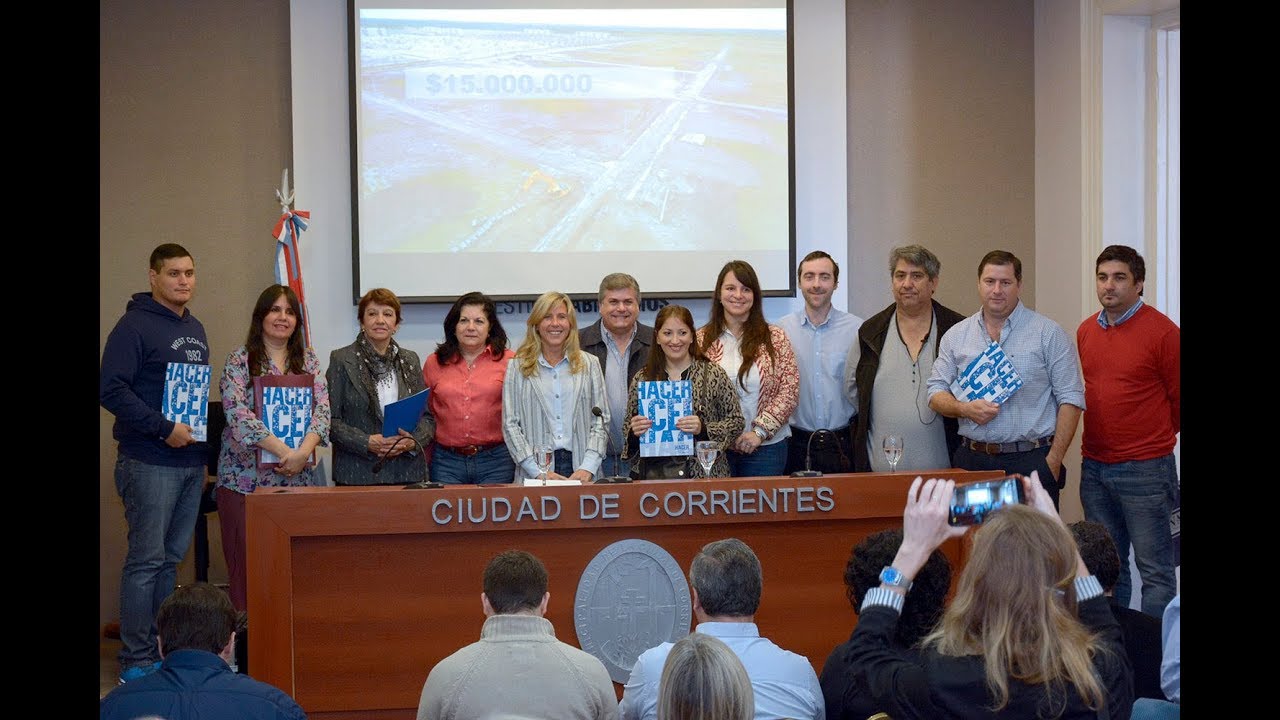 Municipalidad entregó escrituras de lotes con servicios en Santa Catalina