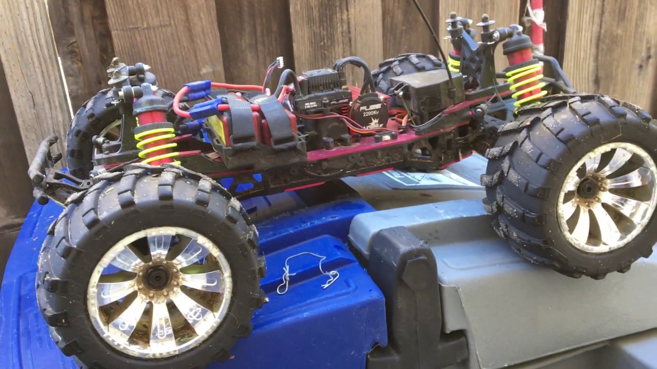 Racing2Learn: 1/8 Monster Truck Losi LST XXL2-E: Bashing at the