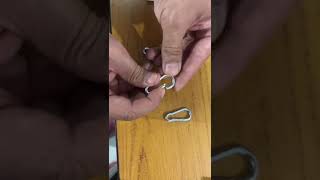 snap hook lifting item