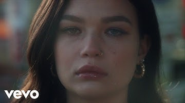 Lola Young - Blind Love (Official Video)
